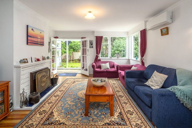 Photo of property in 28 Bell Street, Featherston, 5710