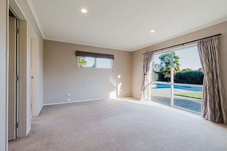 Photo of property in 10 Burgundy Court, Rototuna, Hamilton, 3210