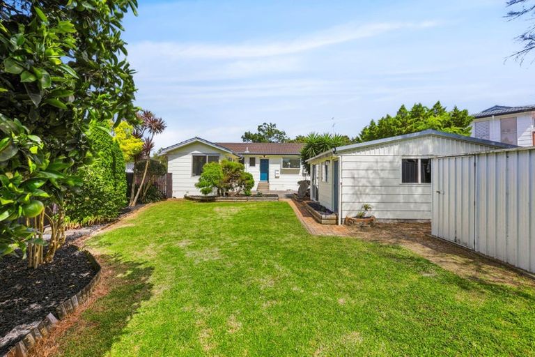 Photo of property in 5 Lisa Rise, Half Moon Bay, Auckland, 2012