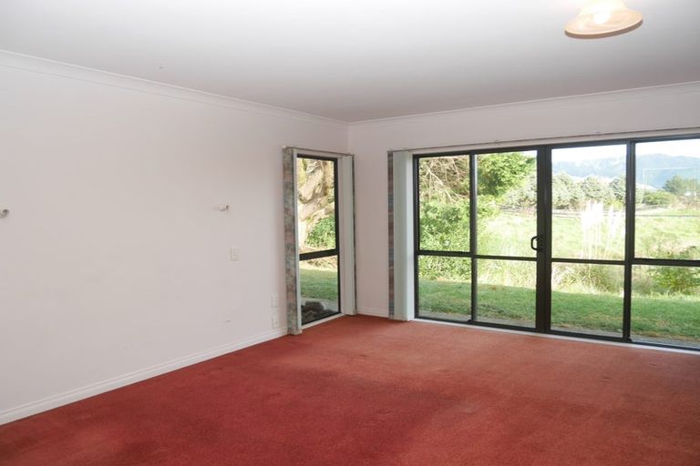 Photo of property in 12 Te Horo Beach Road, Te Horo, Otaki, 5581