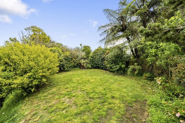 Photo of property in 84 Korokoro Road, Korokoro, Lower Hutt, 5012