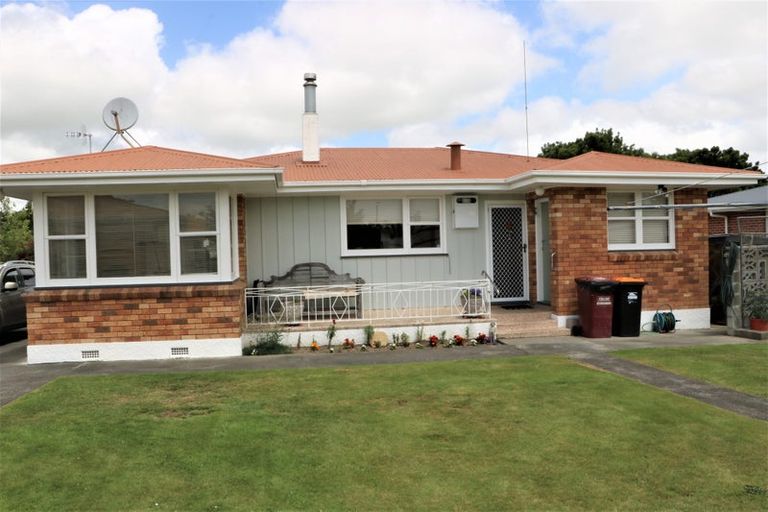 Photo of property in 21 Henare Street, West End, Palmerston North, 4412
