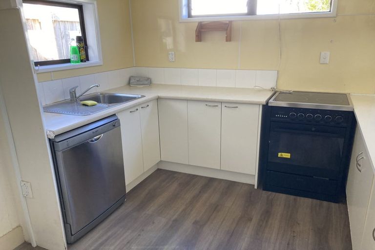 Photo of property in 8 Caroline Street, Mount Victoria, Wellington, 6011