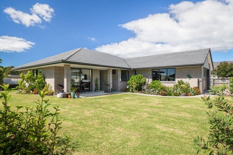 Photo of property in 1 Anatere Rise, Athenree, Katikati, 3177