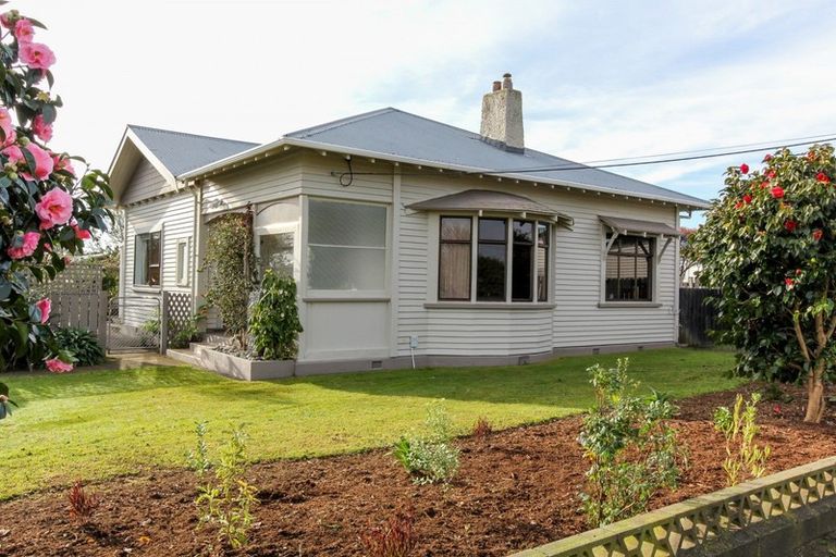 Photo of property in 28 Mouatt Street, Waitara, 4320