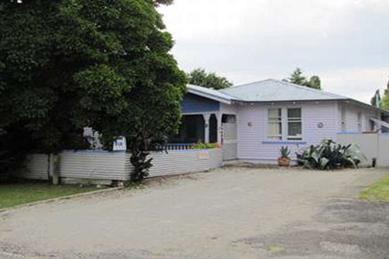 Photo of property in 25 Cliff Road, Te Karaka, 4022