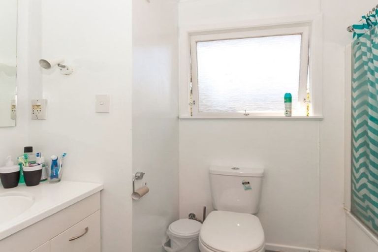 Photo of property in 1/54 May Street, Hamilton East, Hamilton, 3216