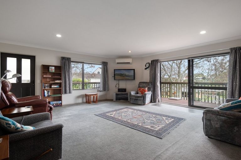 Photo of property in 2 Dowman Place, Te Puke, 3119