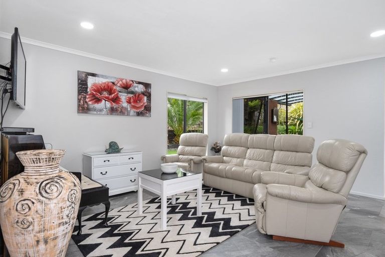 Photo of property in 21 Hawk Place, Welcome Bay, Tauranga, 3112