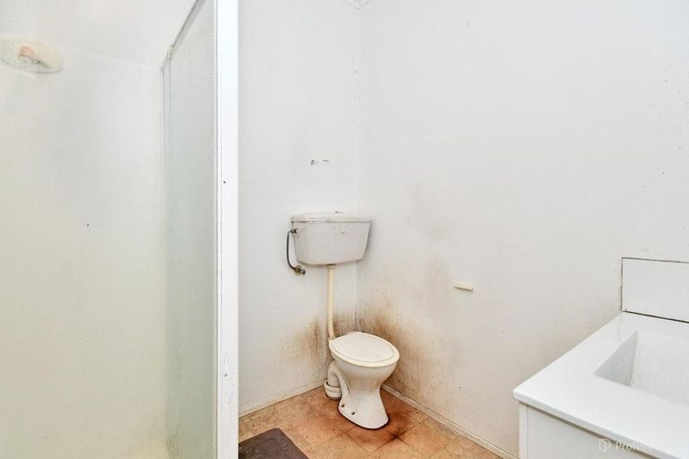 Photo of property in 21 Gray Avenue, Mangere East, Auckland, 2024