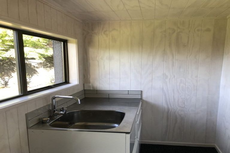 Photo of property in 2/12 Stanley Avenue, Milford, Auckland, 0620