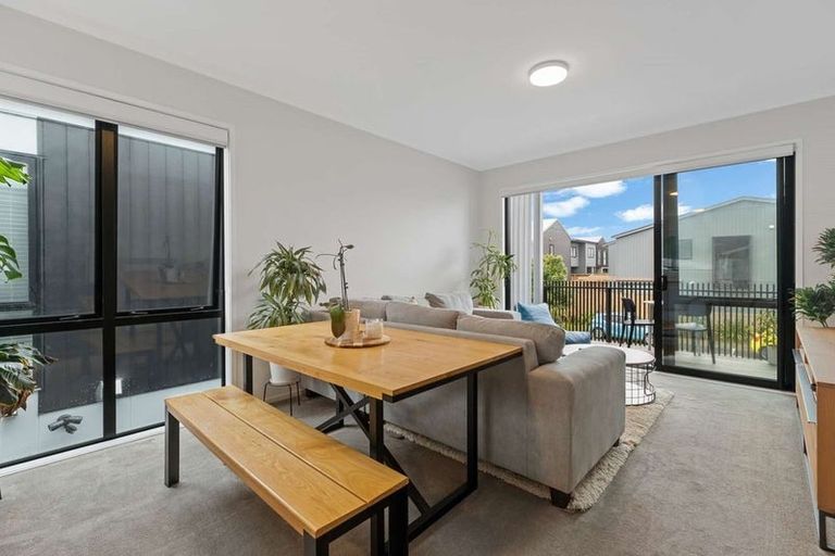 Photo of property in 5 Awamarino Way, Westgate, Auckland, 0614