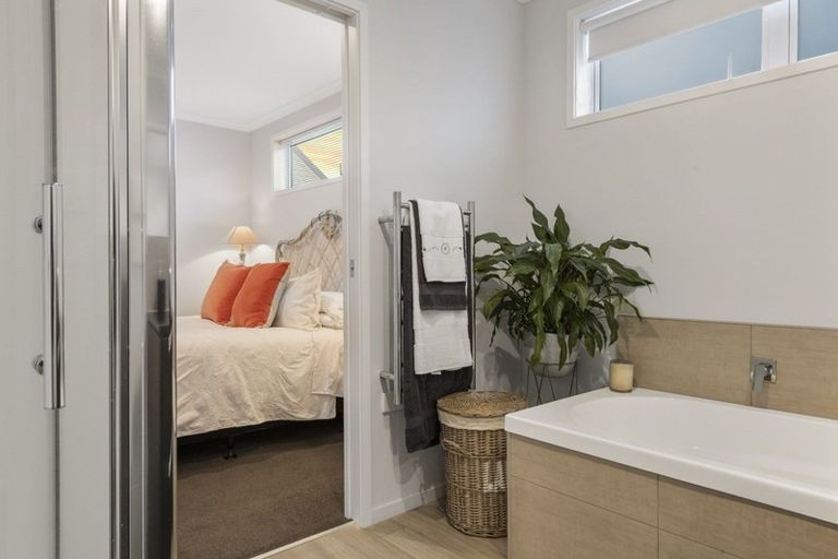 Photo of property in 11 Capstan Close, Pyes Pa, Tauranga, 3112