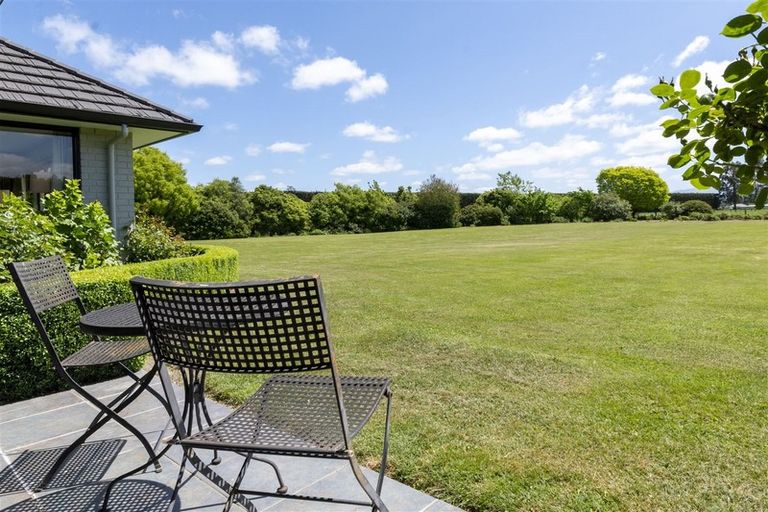 Photo of property in 301 School Road, West Eyreton, Rangiora, 7475
