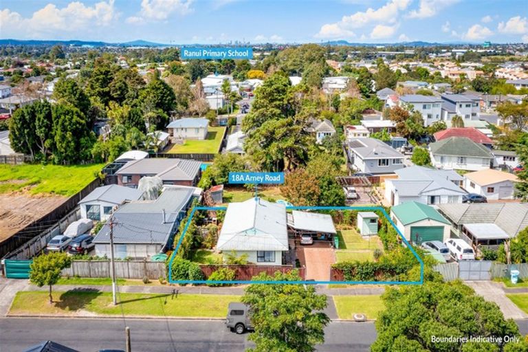 Photo of property in 1/18 Arney Road, Ranui, Auckland, 0612