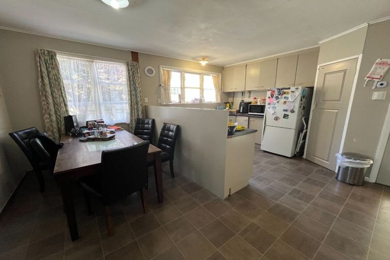 Photo of property in 36 Ferguson Street, Awapuni, Palmerston North, 4412