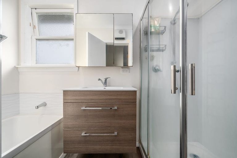 Photo of property in 65 Waihora Crescent, Waitangirua, Porirua, 5024