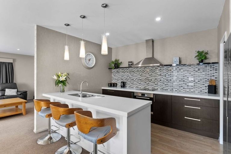 Photo of property in 62 Aroha Street, Pegasus, 7612