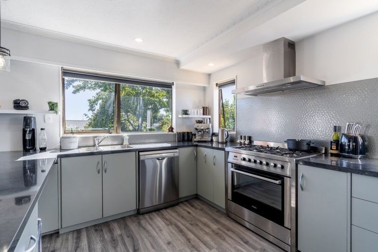 Photo of property in 24 Hamilton Avenue, Winton, 9720