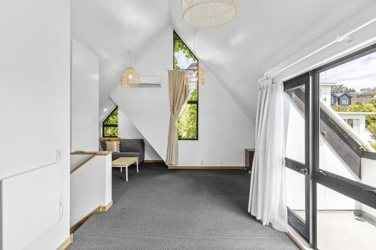 Photo of property in 144 Clarence Street, Hamilton Lake, Hamilton, 3204