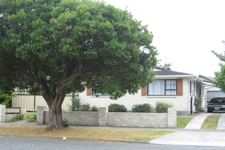 Photo of property in 122 California Drive, Totara Park, Upper Hutt, 5018