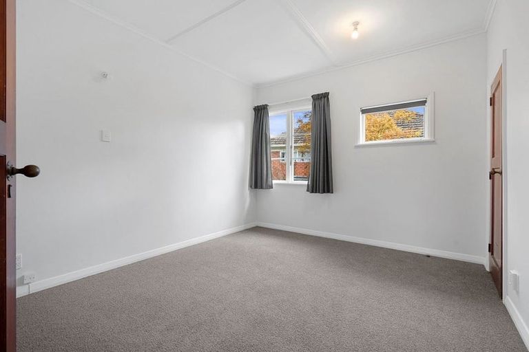 Photo of property in 10 Mcgregor Crescent, Masterton, 5810