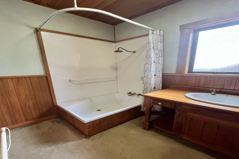 Photo of property in 86 Wharenui Road, Upper Riccarton, Christchurch, 8041