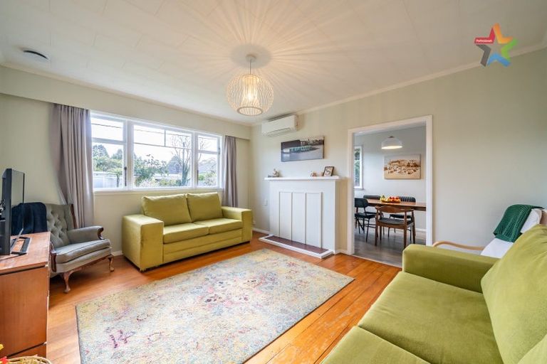 Photo of property in 3 Gibbs Crescent, Wainuiomata, Lower Hutt, 5014