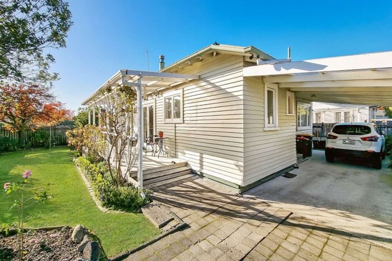 Photo of property in 33 Bidois Road, Fairy Springs, Rotorua, 3015