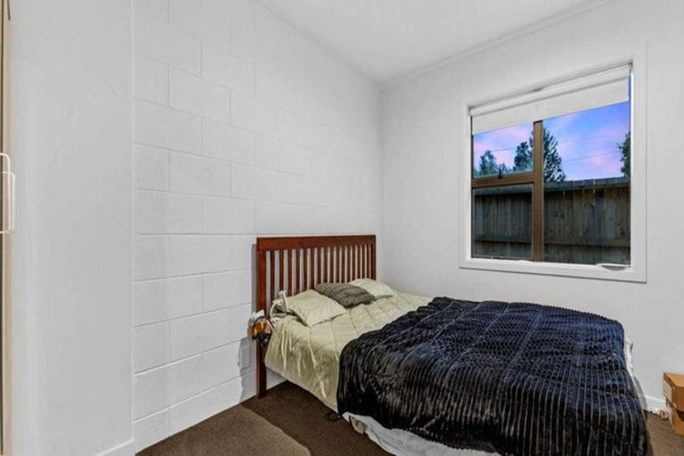 Photo of property in 192 Henderson Valley Road, Henderson, Auckland, 0612