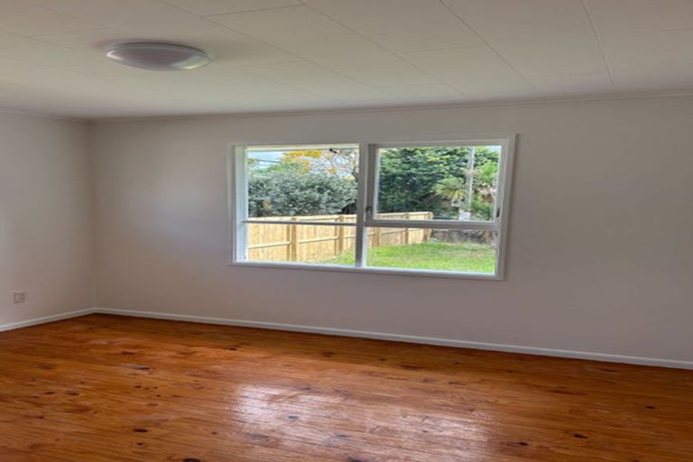 Photo of property in 12 Burbridge Road, Favona, Auckland, 2024