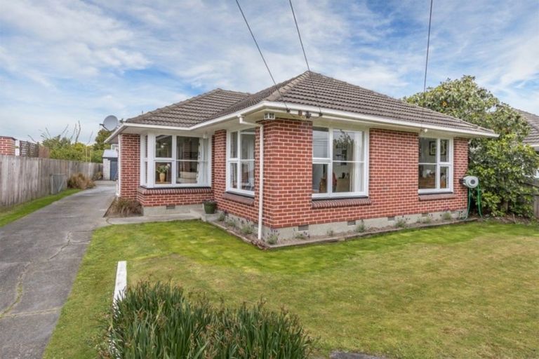 Photo of property in 95 Kendal Avenue, Burnside, Christchurch, 8053