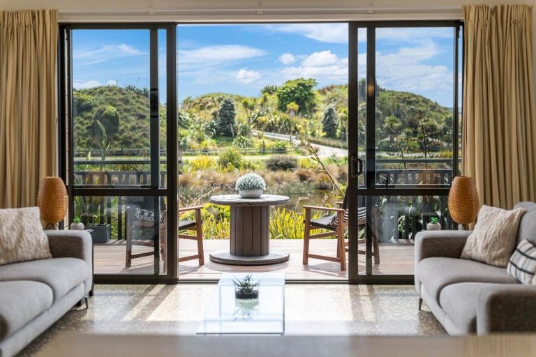 Photo of property in 37 Pingao Lane, Peka Peka, Waikanae, 5391