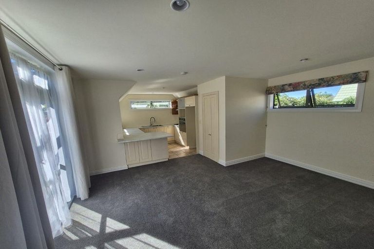 Photo of property in 132 Withells Road, Avonhead, Christchurch, 8042