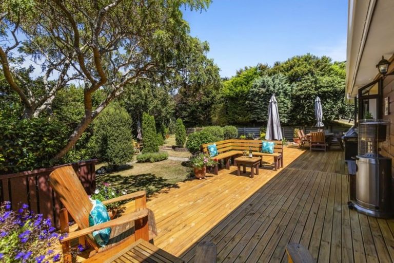 Photo of property in 8 Charthouse Lane, Whitby, Porirua, 5024