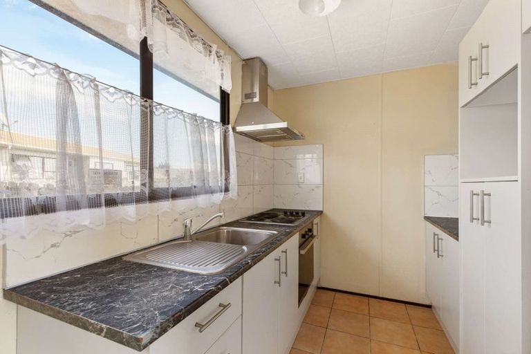 Photo of property in 1/62 Othello Drive, Clover Park, Auckland, 2023