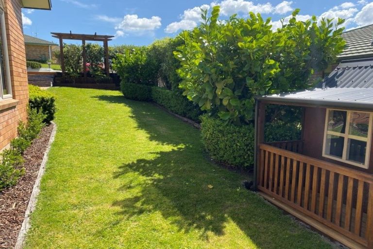 Photo of property in 43 Bayvista Close, Welcome Bay, Tauranga, 3112