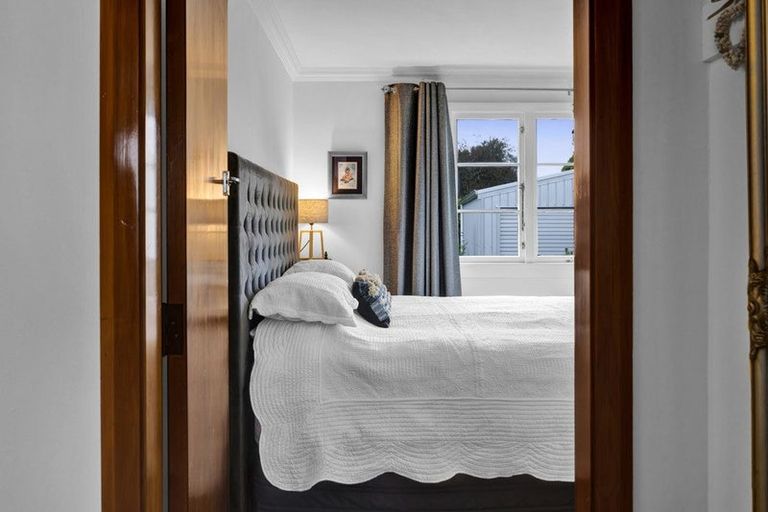 Photo of property in 63 Turuturu Road, Hawera, 4610