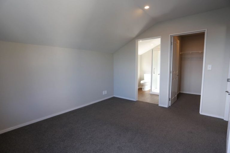 Photo of property in 2/422 Barbadoes Street, Edgeware, Christchurch, 8013