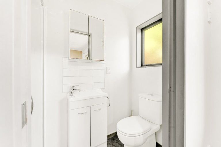 Photo of property in 27a Rawhiti Street, Stokes Valley, Lower Hutt, 5019