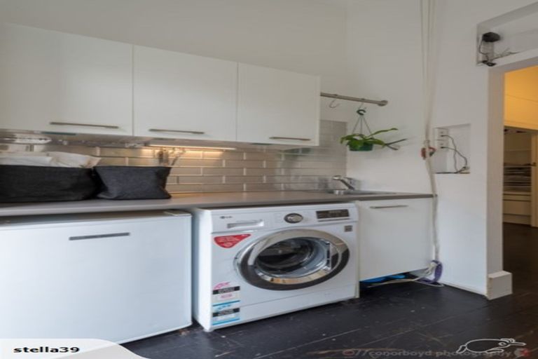 Photo of property in 22 Exeter Street, Lyttelton, 8082