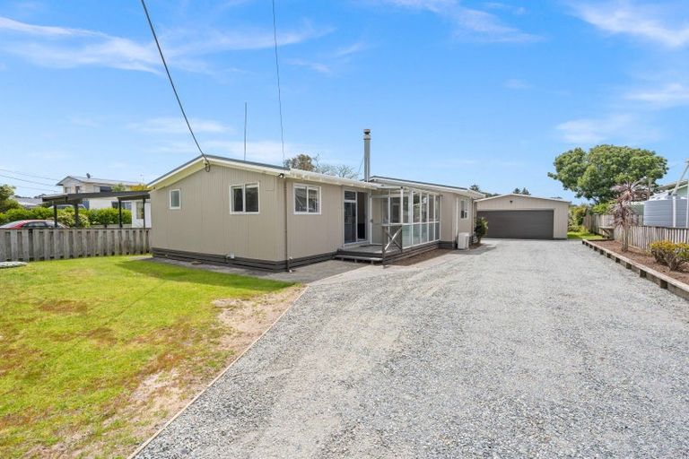 Photo of property in 17 Bream Bay Drive, Ruakaka, 0116