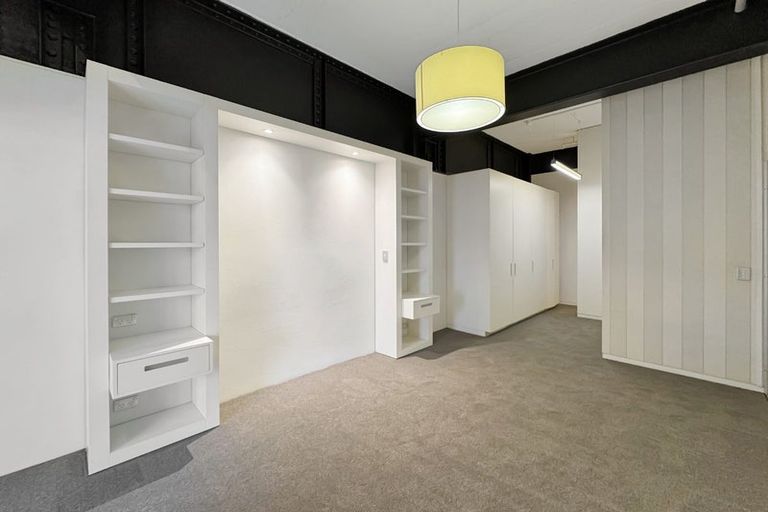 Photo of property in Waterloo Quay Apartments, 205/28 Waterloo Quay, Pipitea, Wellington, 6011