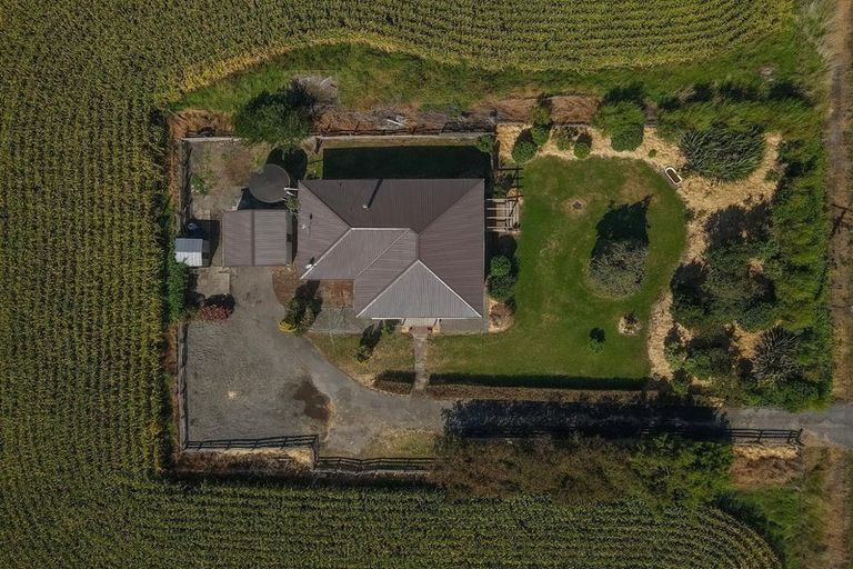 Photo of property in 421 Green Road, Rongotea, Palmerston North, 4476