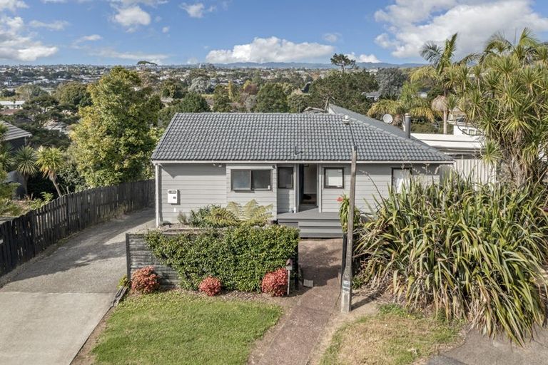 Photo of property in 86 Anich Road, Massey, Auckland, 0614
