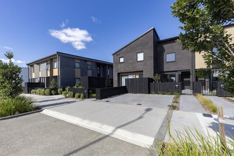 Photo of property in 51 Wallace Road, Hobsonville, Auckland, 0616