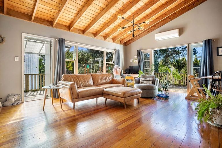 Photo of property in 1260 Huia Road, Huia, Auckland, 0604