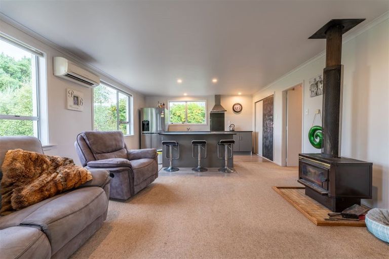 Photo of property in 73 Main North Road, Geraldine, 7930