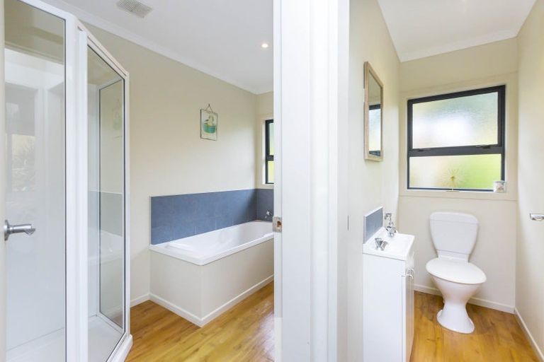 Photo of property in 182 Karapoti Road, Craigs Flat, Upper Hutt, 5372