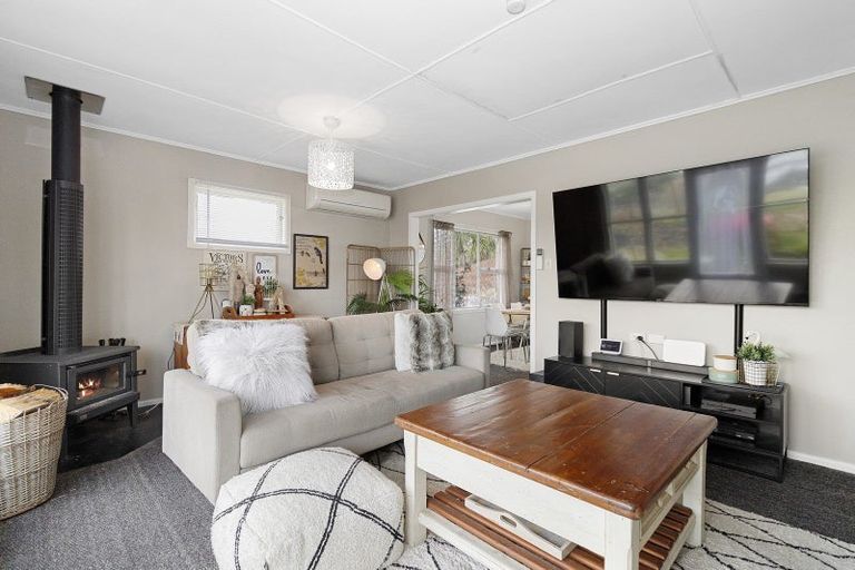 Photo of property in 1 Huia Street, Piopio, 3912